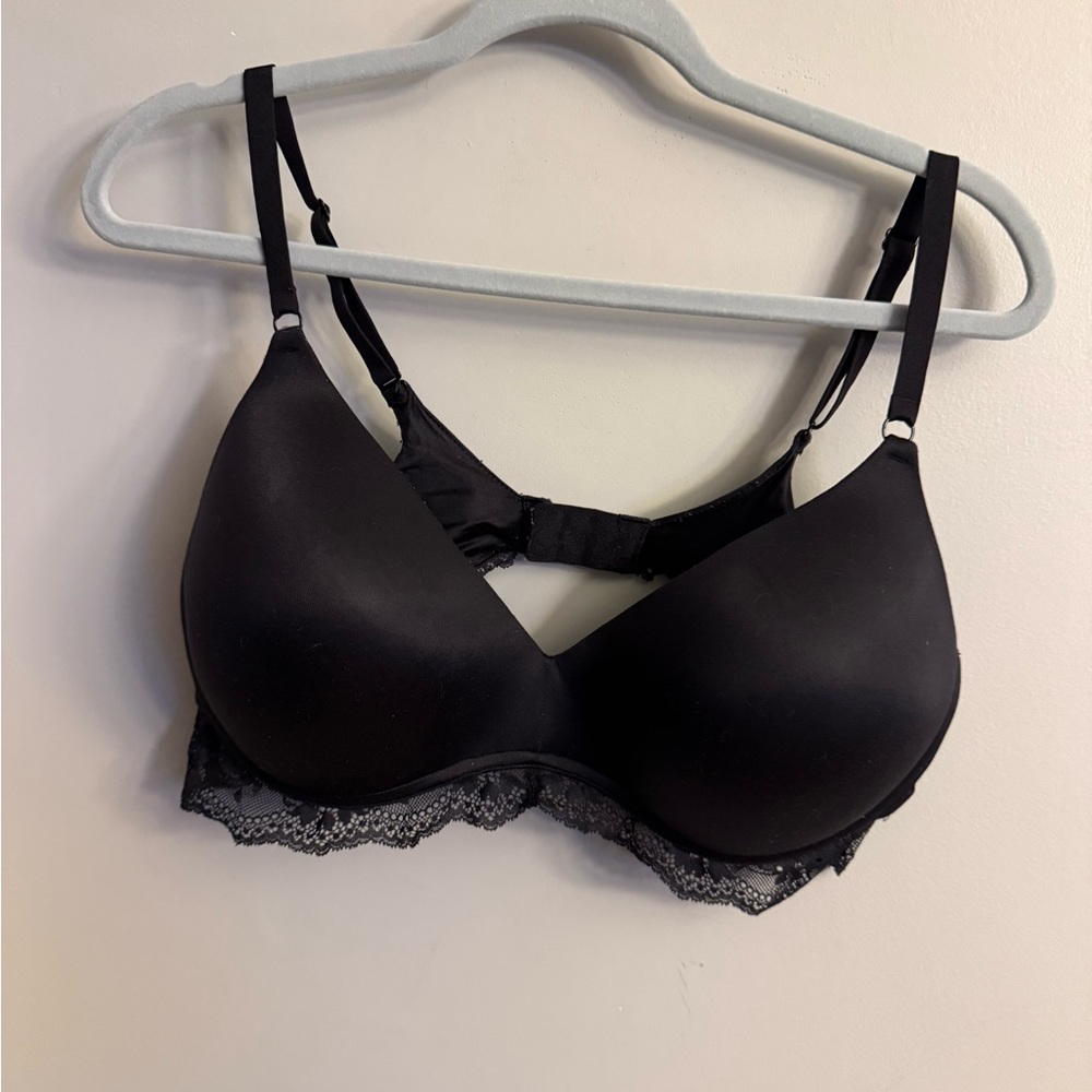 Maidenform Black Lace-Trim Seamless T-Shirt Bra